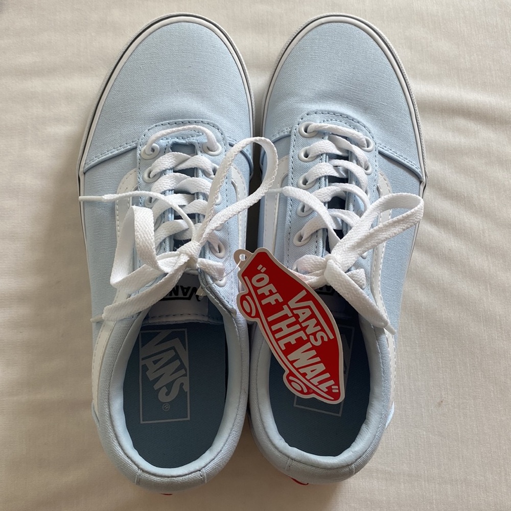 NWT Old Skool Vans - Baby Blue/White
Size 7.5 US Women
